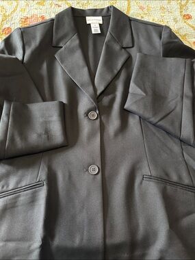 Alfred Dunner Black Two-Button Notch Lapel Blazer